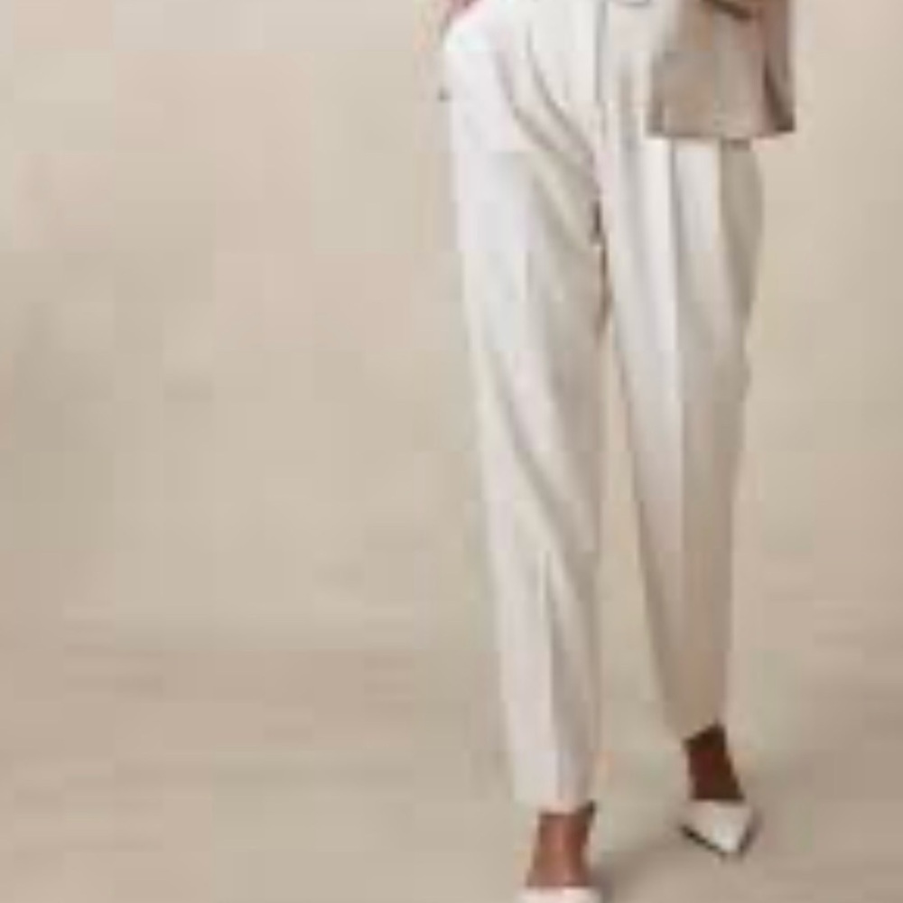 Banana Republic Off-White Barathea Italian Wool Tapered Pant Size 12 Long